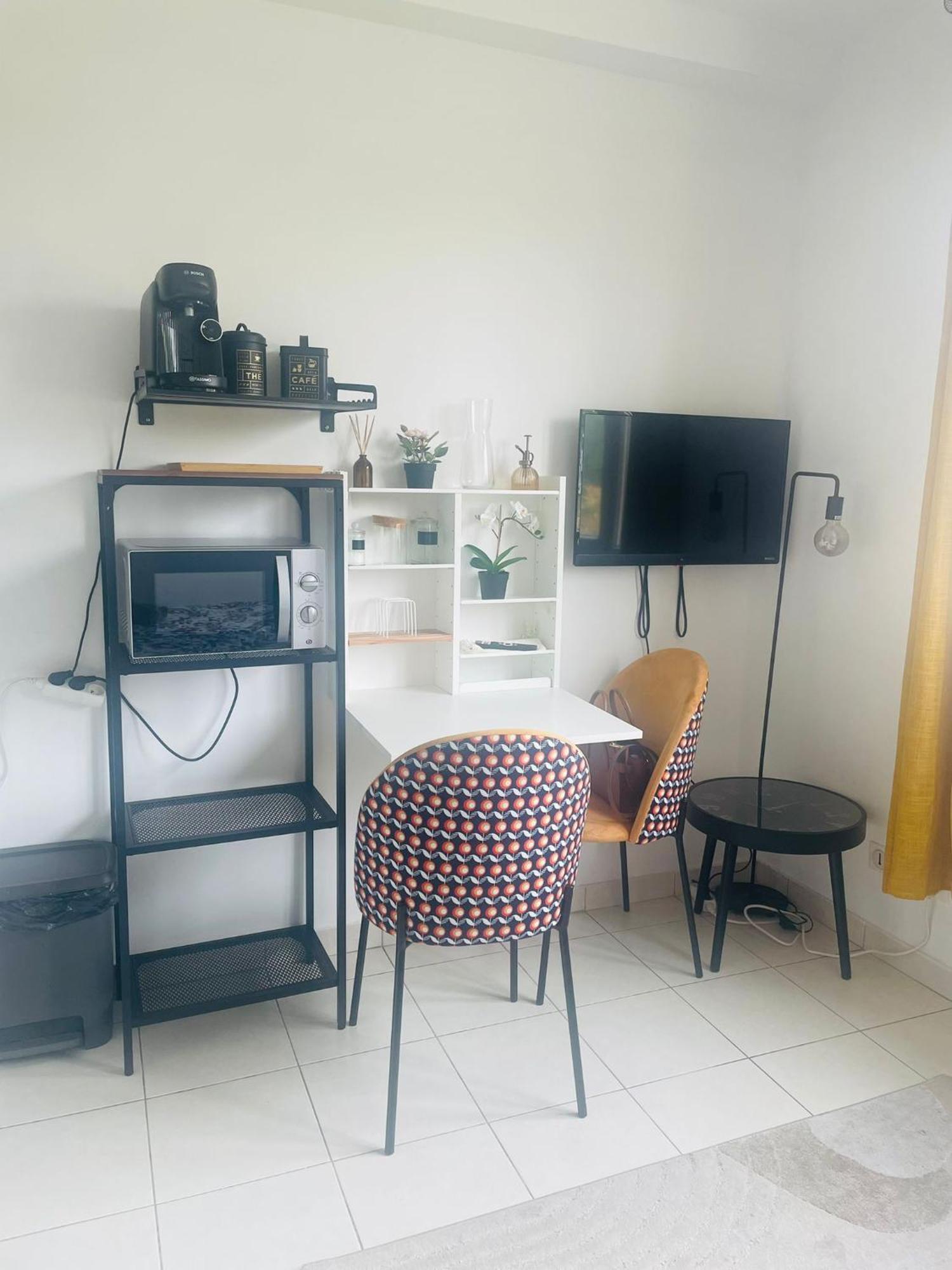 Beau Studio A 30Min De Paris Apartment Bobigny Luaran gambar